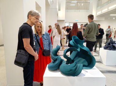 Pasistengė, kad molis alsuotų smaragdu