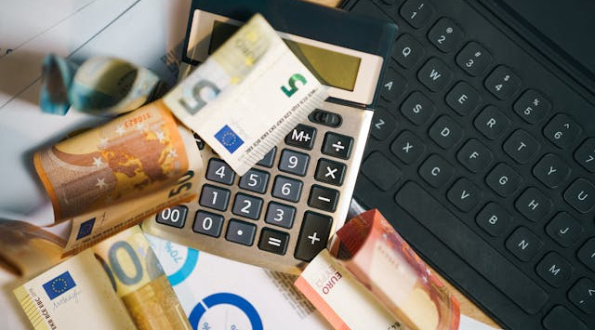 „Mokslo dvikova“. Kaip mokesčiai veikia ekonomiką?