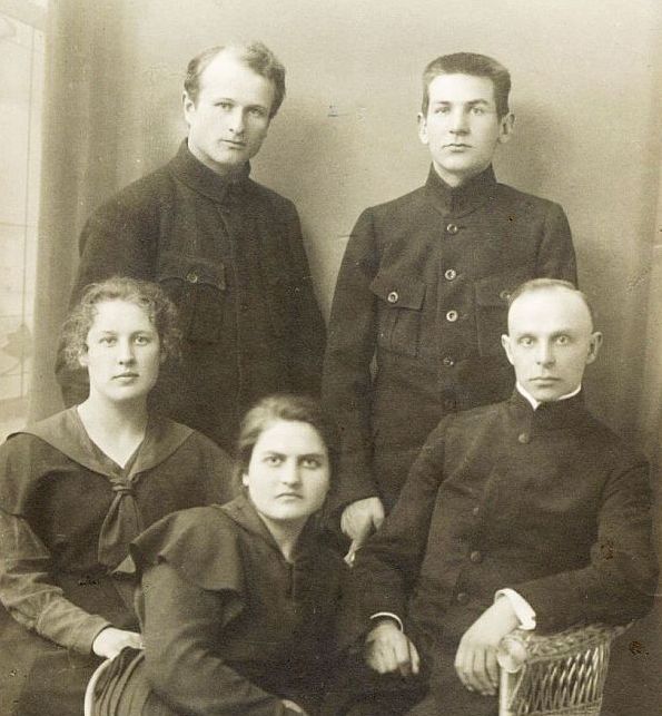 Vieno eksponato istorija: atestatas Julijai Paltarokaitei