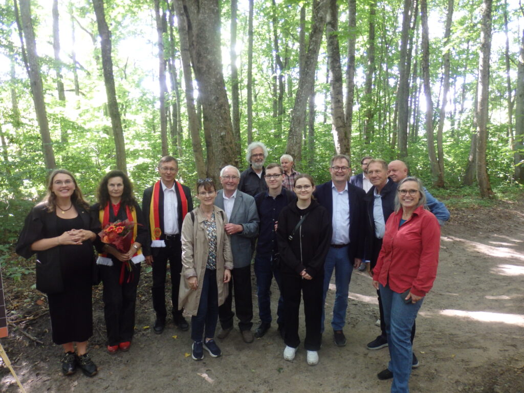 Atminties ženklas Priekulės plytinės įkūrėjui ir istorijai