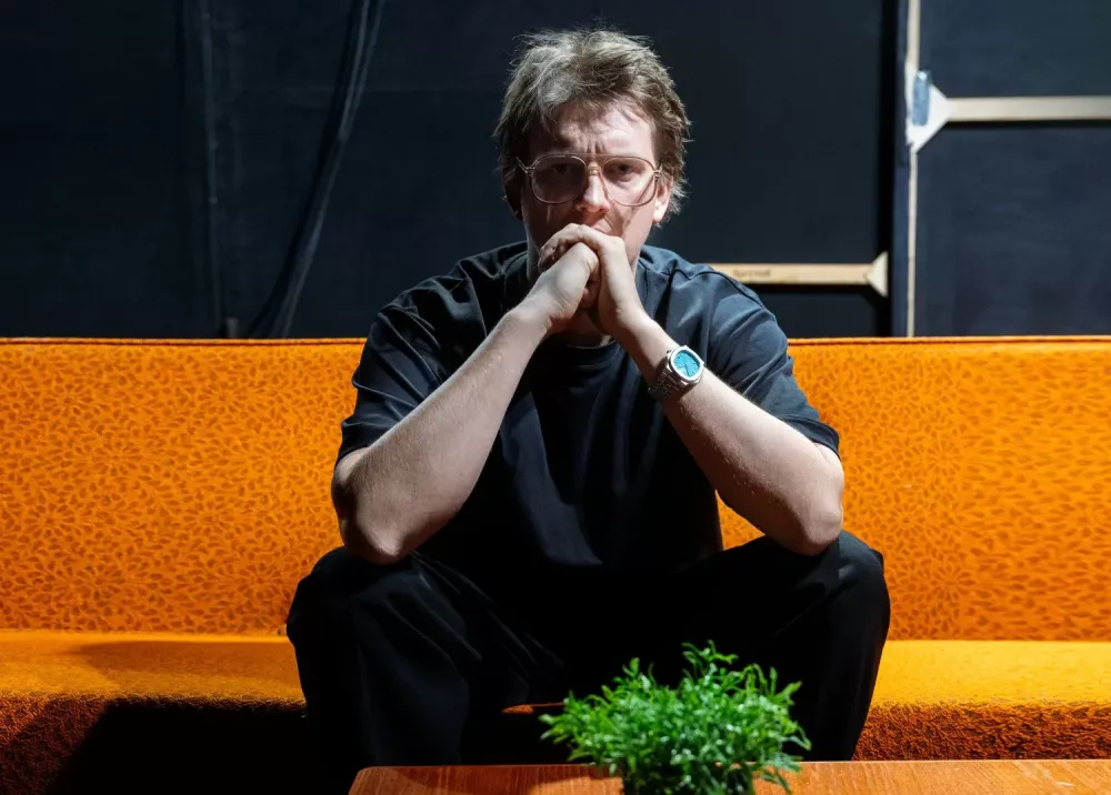 Režisierius A. Obcarskas apie „Fermentaciją“: kai nebegali pakeisti savo lemties, pradedi bendrauti su sūriu