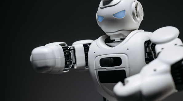 „Mokslo dvikova“. Kuriuose sektoriuose žmonėms jau padeda robotai?