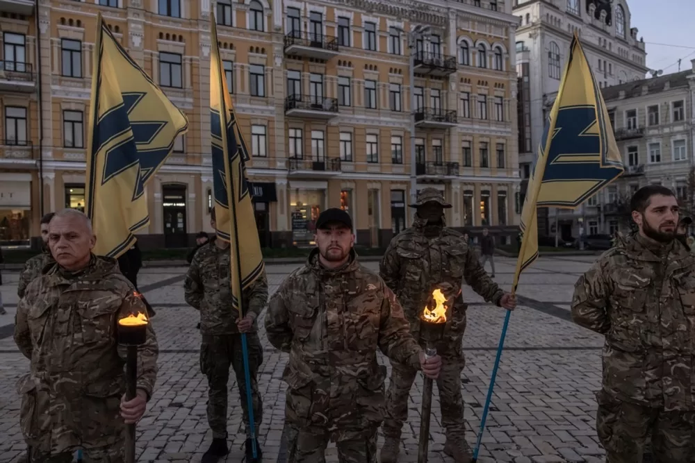 „Parašykite savo skaitytojams, kad neatsipalaiduojame ir nepasiduodame.“ Ką apie karo pabaigą kalba Ukrainos kariai?