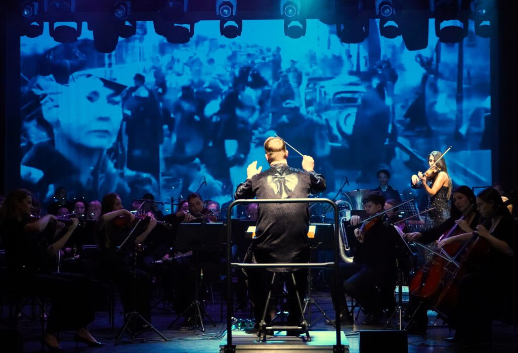 „Kino filmų muzika“ - jausmas, kurį galima išgirsti