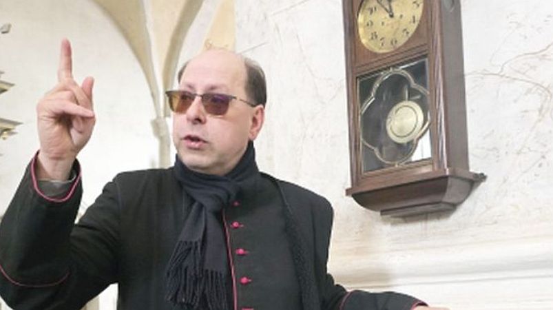 Ramioj Varnelės tėkmėj – neramus kanauninko gyvenimas