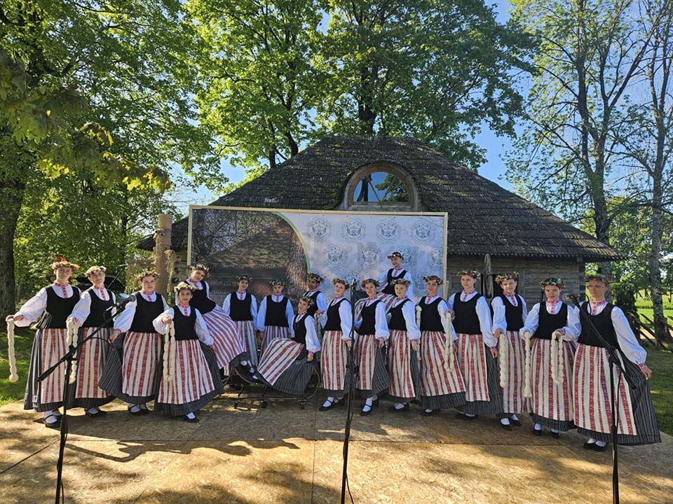 Teatro mūzos klėty prabilo