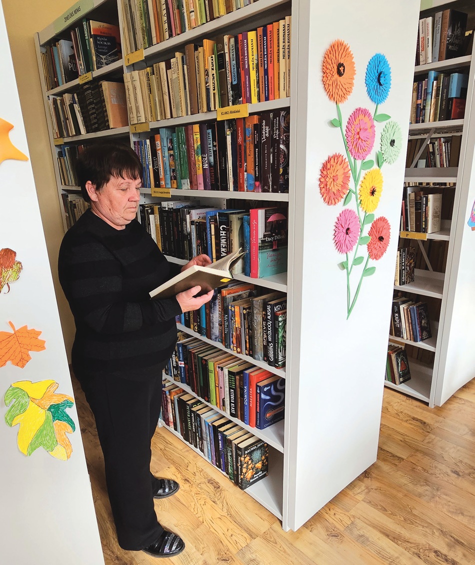 Į bendruomenės širdimi tapusią miestelio biblioteką žmonės ateina ir išlieti širdį
