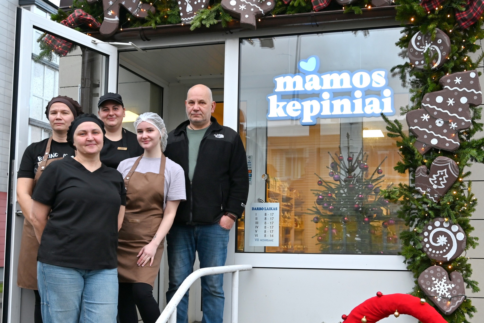 Verslininkai kuria kalėdinę nuotaiką