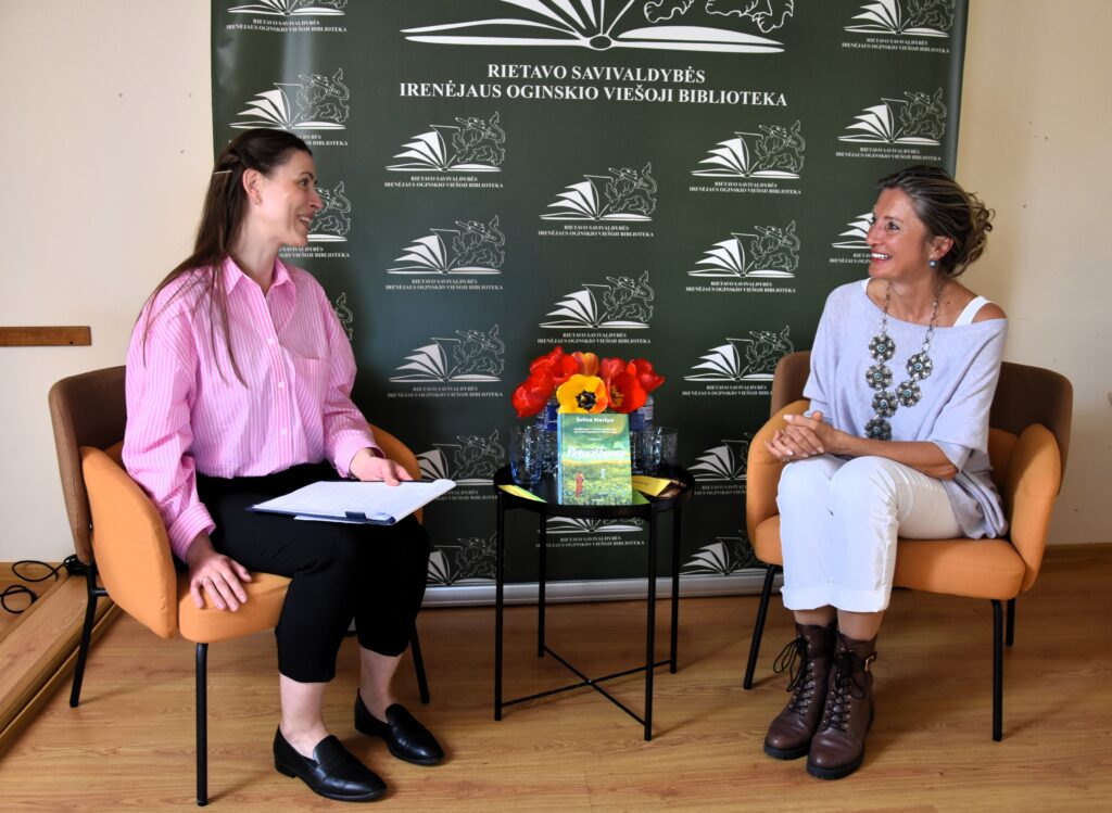 Rietave viešėjo viena populiariausių lietuvių rašytojų