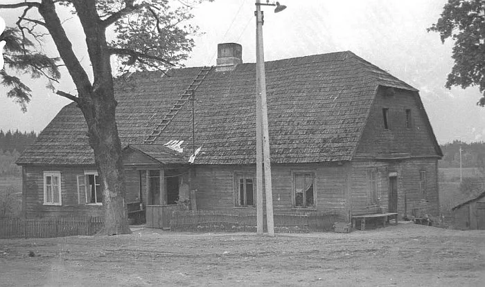 Džiuginėnai: bajorai, dvarai, dvareliai