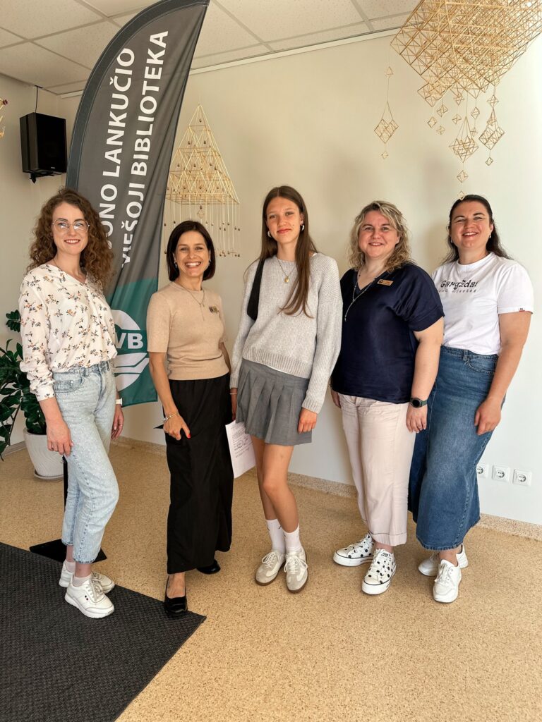 Jaunimo savanoriška tarnyba Klaipėdos rajone: prasmingų patirčių galimybė