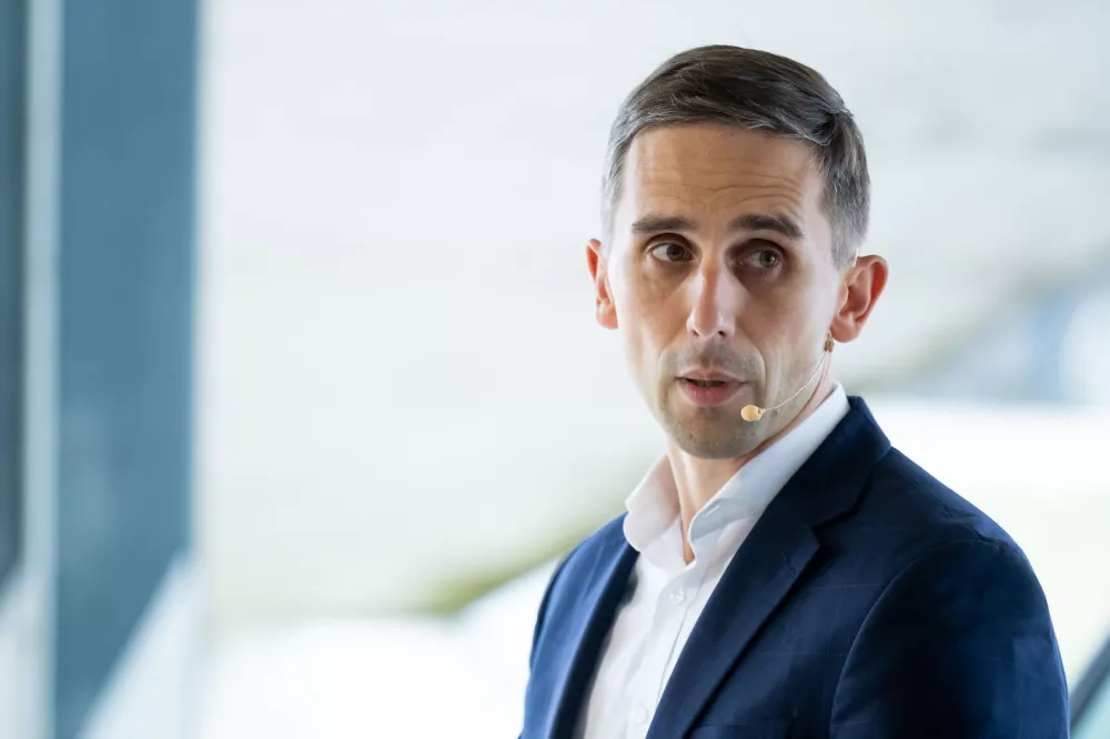 T. Povilauskas sako, kad JAV ir Kinijos tarpusavio muitai mažės: „Esant tokiems tarifams prekyba turėtų būti sustojusi“