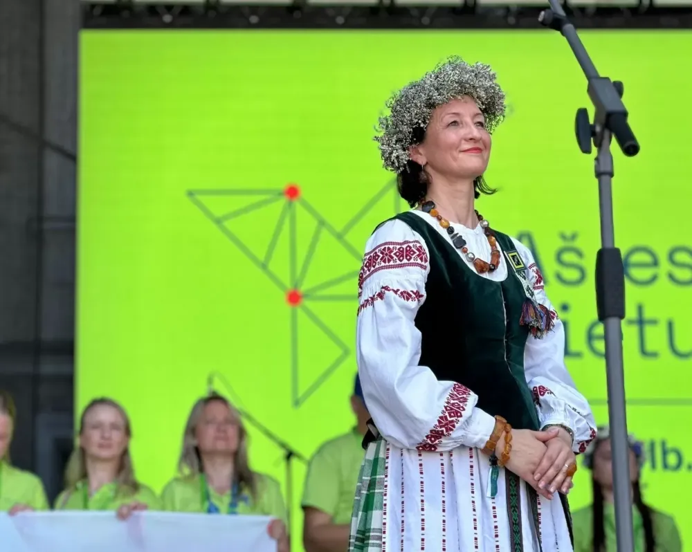 Pasaulio lietuvių bendruomenės pirmininkė D. Henke: mus jungia kalba, tradicijos ir „Tautiška giesmė“