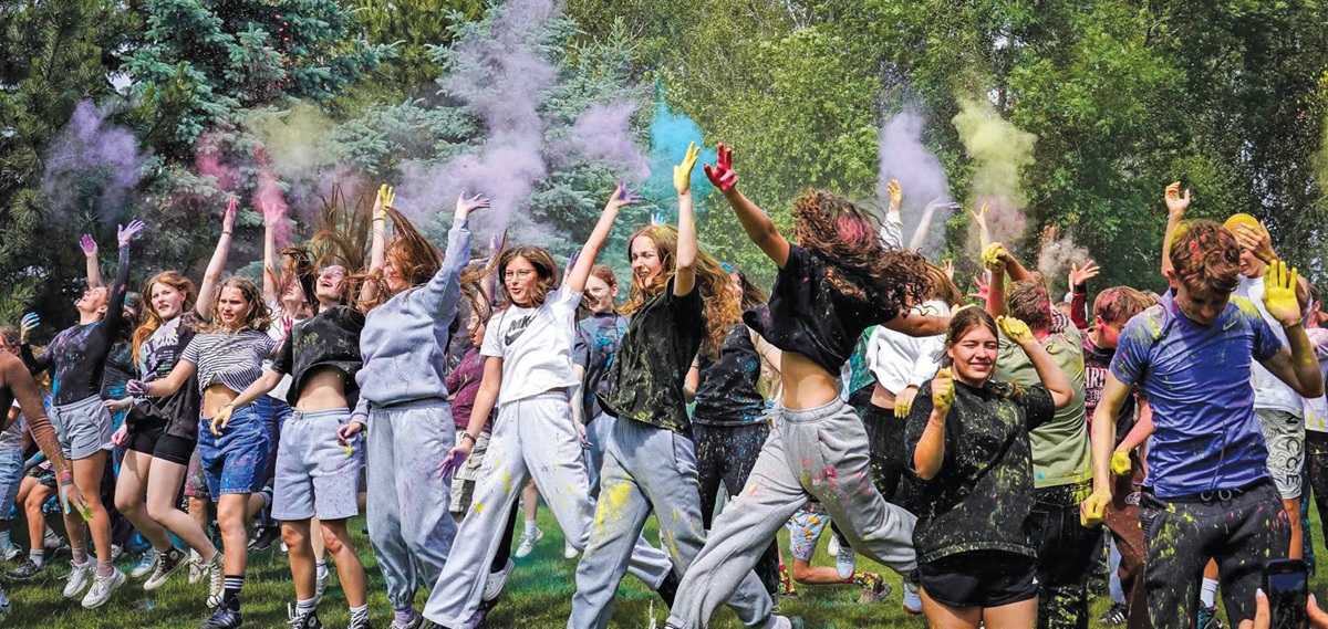 Vasariška kūrybos banga: „Kūrybiškumo inkubatorius“ įkvėpė jaunuolius kurti, augti ir bendradarbiauti