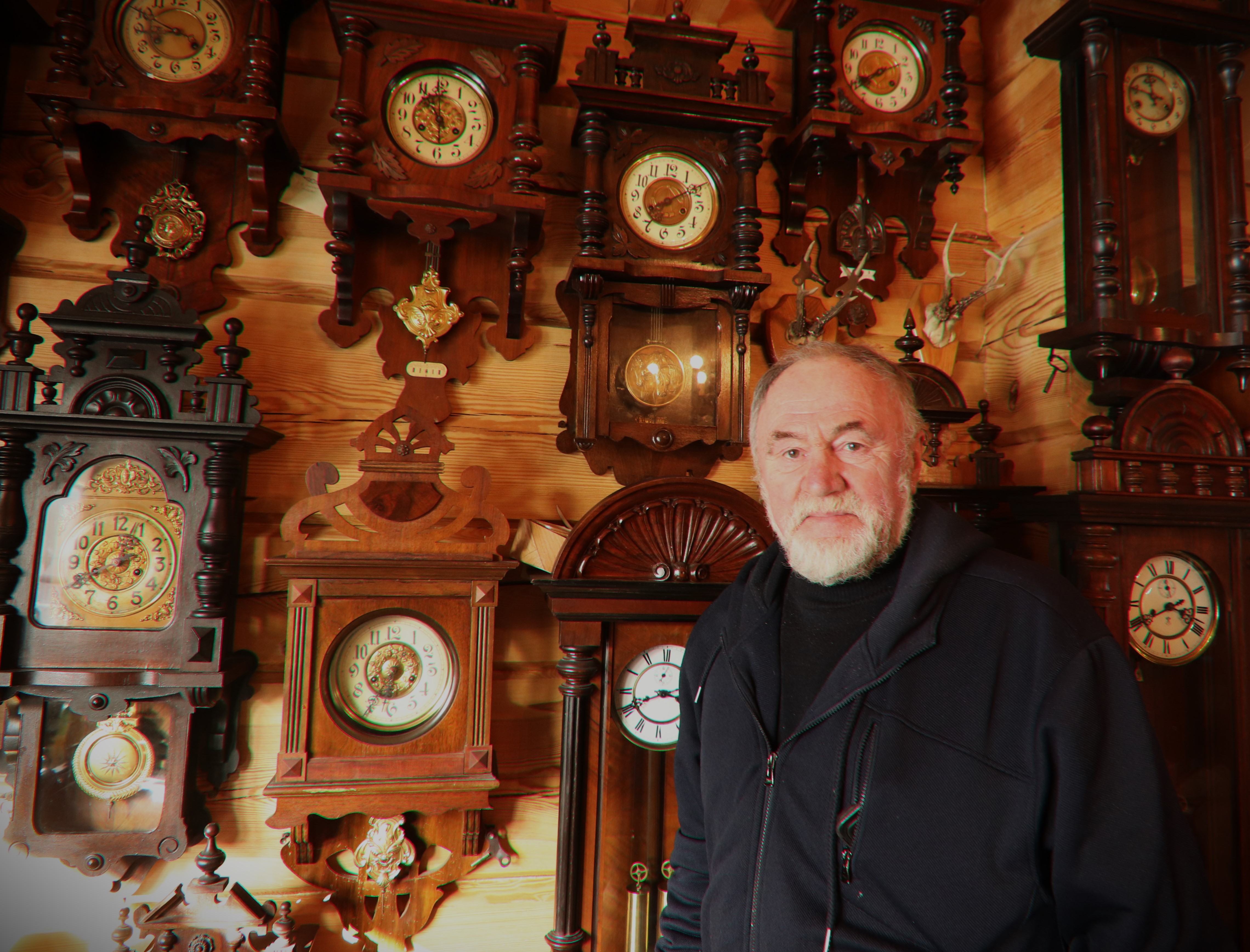 VYTAS SINKEVIČIUS: „GYVENIMO KAIP LAIKRODŽIO ATGAL NEPASUKSI“